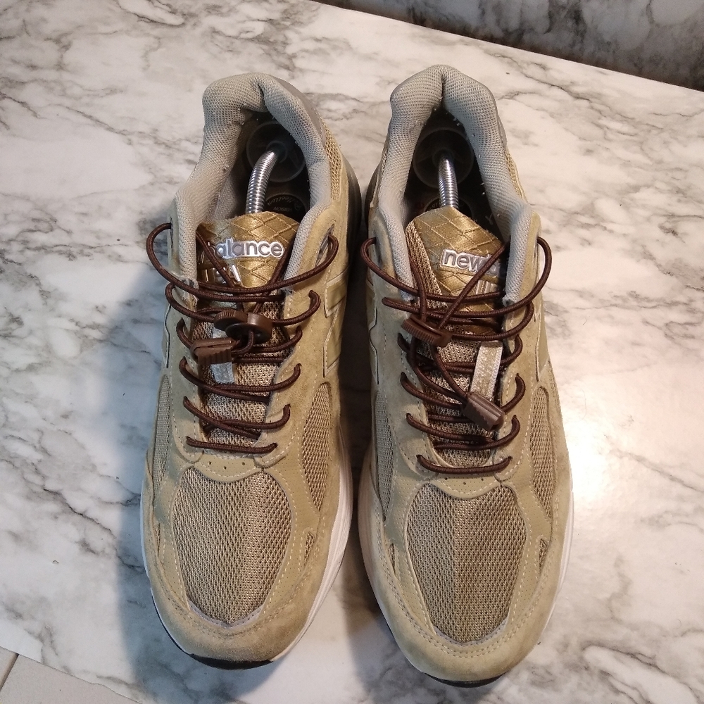 New Balance 990 sneakers